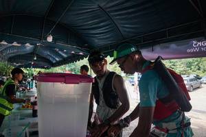 BIB: 
                            <button type="button" onclick="openModal(28156201)" class="btn btn-primary btn-sm float-right btn-popup" data-toggle="modal" data-target=".modal-high-quality">
                        <i class="fas fa-shopping-cart"></i> Add to Cart
                    </button>
                                            <button type="button" onclick="isThisMe(28156201, true)" class="btn btn-success btn-sm float-right btn-popup btn-isme hidden" data-toggle="tooltip" data-placement="bottom" title="นี่คือรูปของคุณใช่ไหม คลิกที่นี่เพื่อเอาเข้าอัลบั้ม">
                        <i class="fas fa-plus"></i> Add to album
                    </button>
                    <button type="button" onclick="isThisMe(28156201, false)" class="btn btn-warning btn-sm float-right btn-popup btn-isnotme hidden">
                        <i class="fas fa-ban"></i> Remove from album
                    </button>